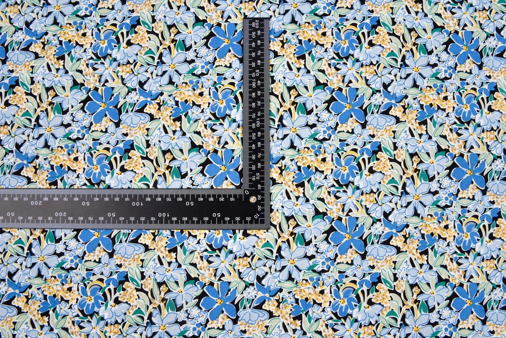 100% Cotton Loom Line Summer Breeze Fabric - 150